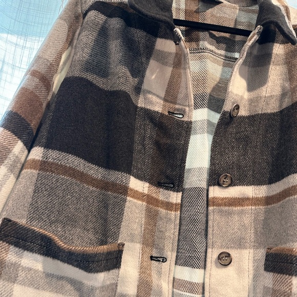 Intro shacket - Picture 2 of 6